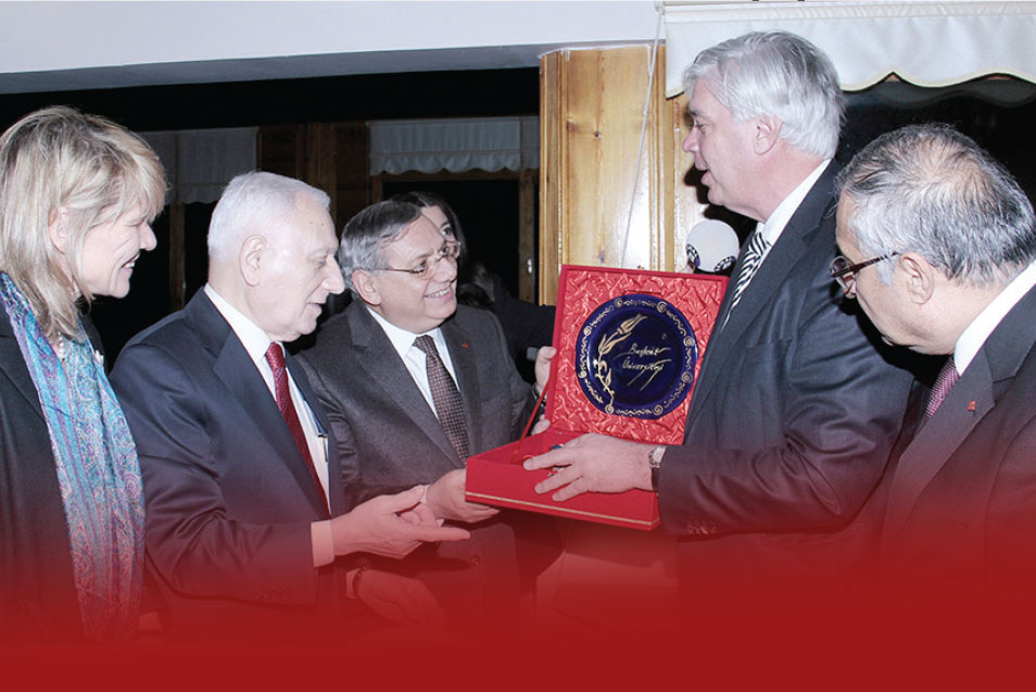 European Study Center (ESC) ile  İş Birliği Protokolü İmzalandı